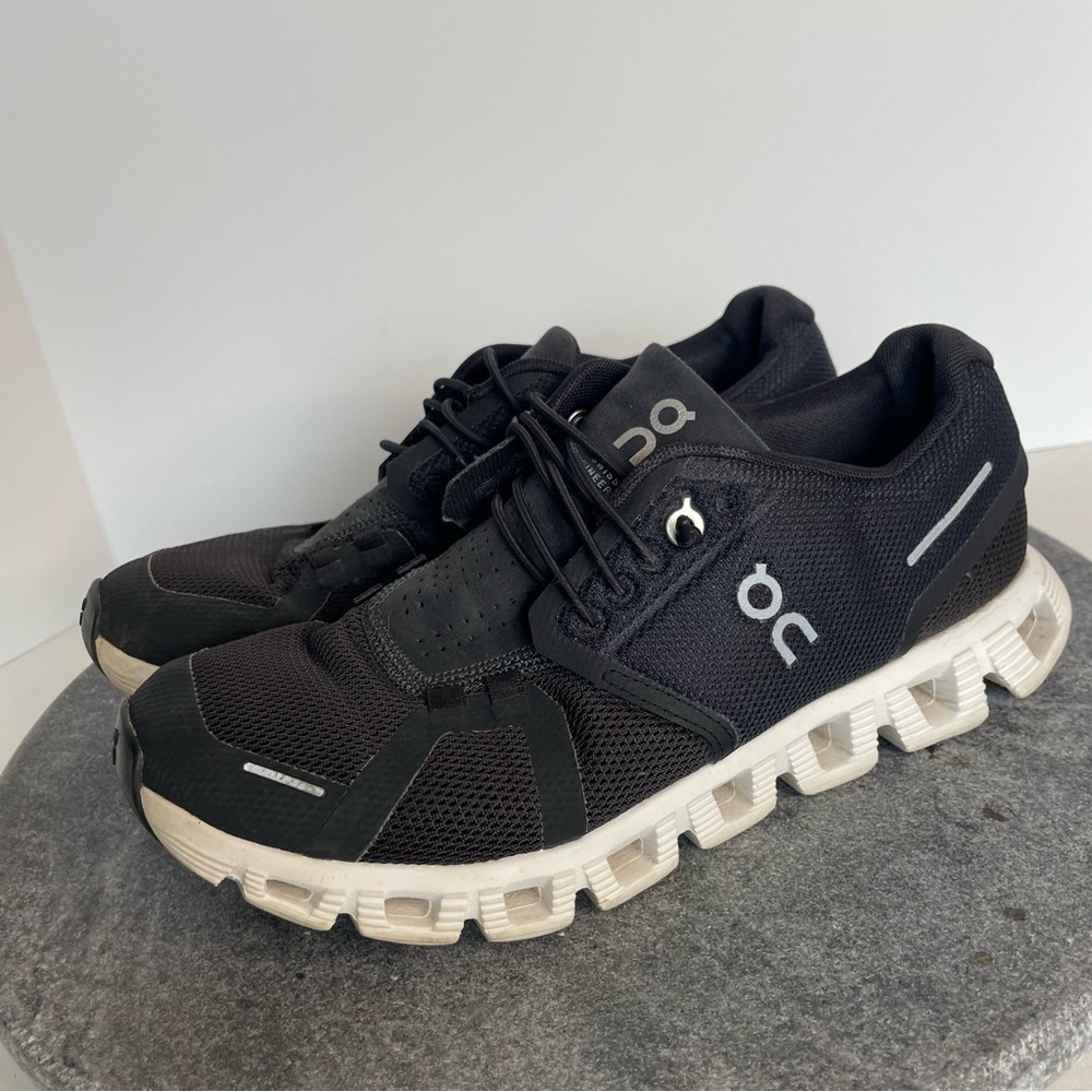 On Running On Cloud Sneakers Tennis Shoes Black White 7